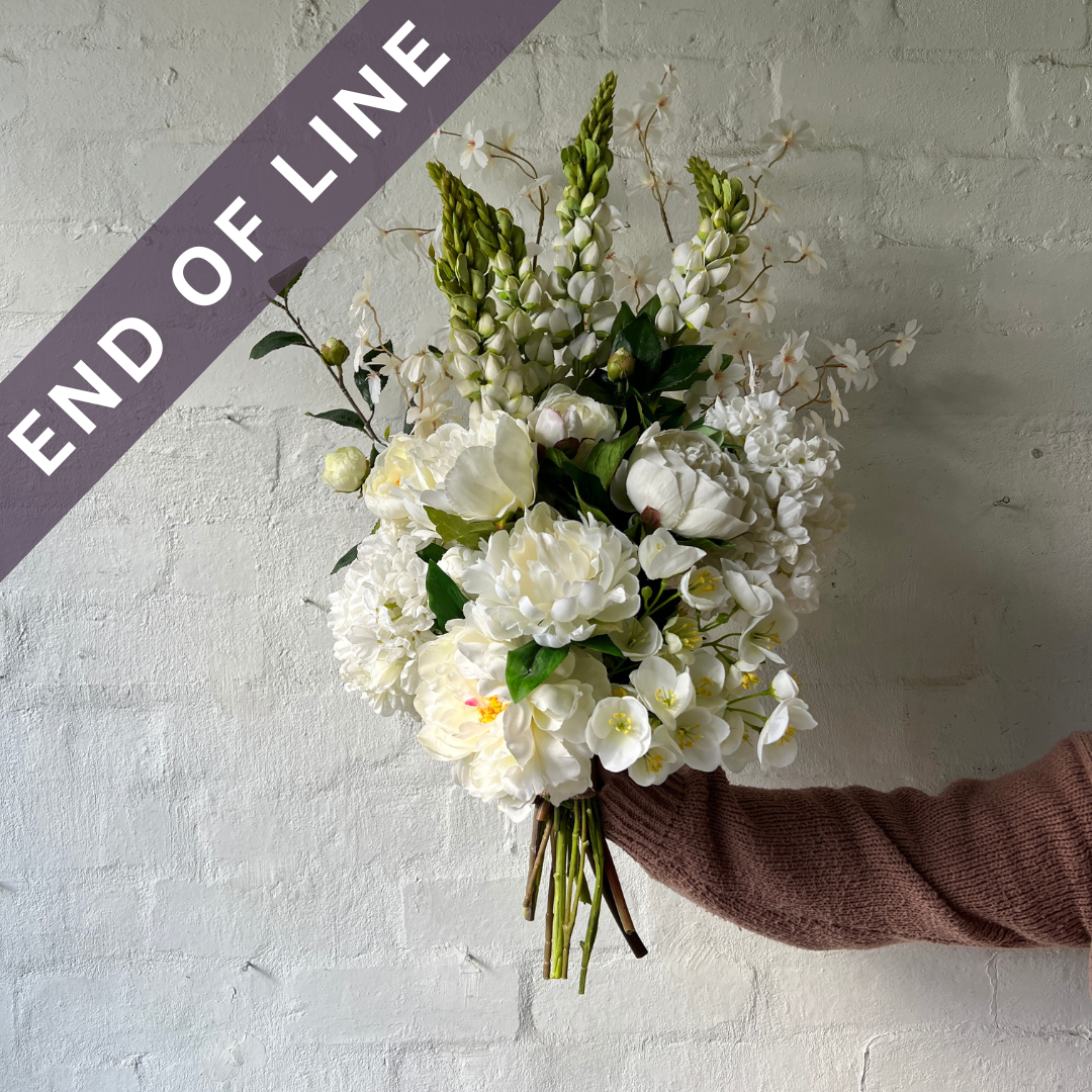 Artificial Floral Arrangement - Whites Bunch