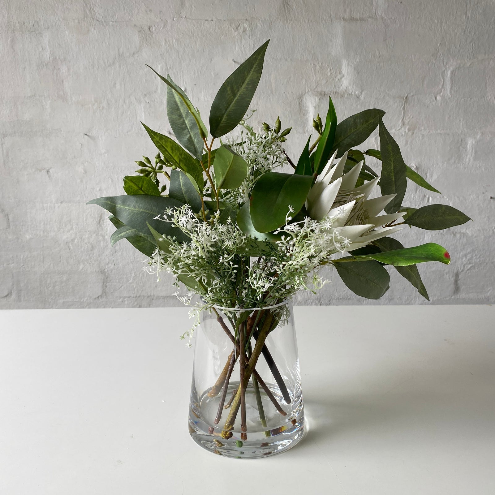 Artificial Floral Design | Mia