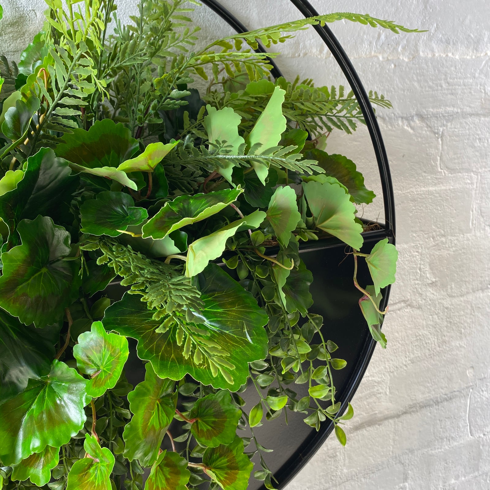Outdoor Artificial Greenery Design for Wall Planter