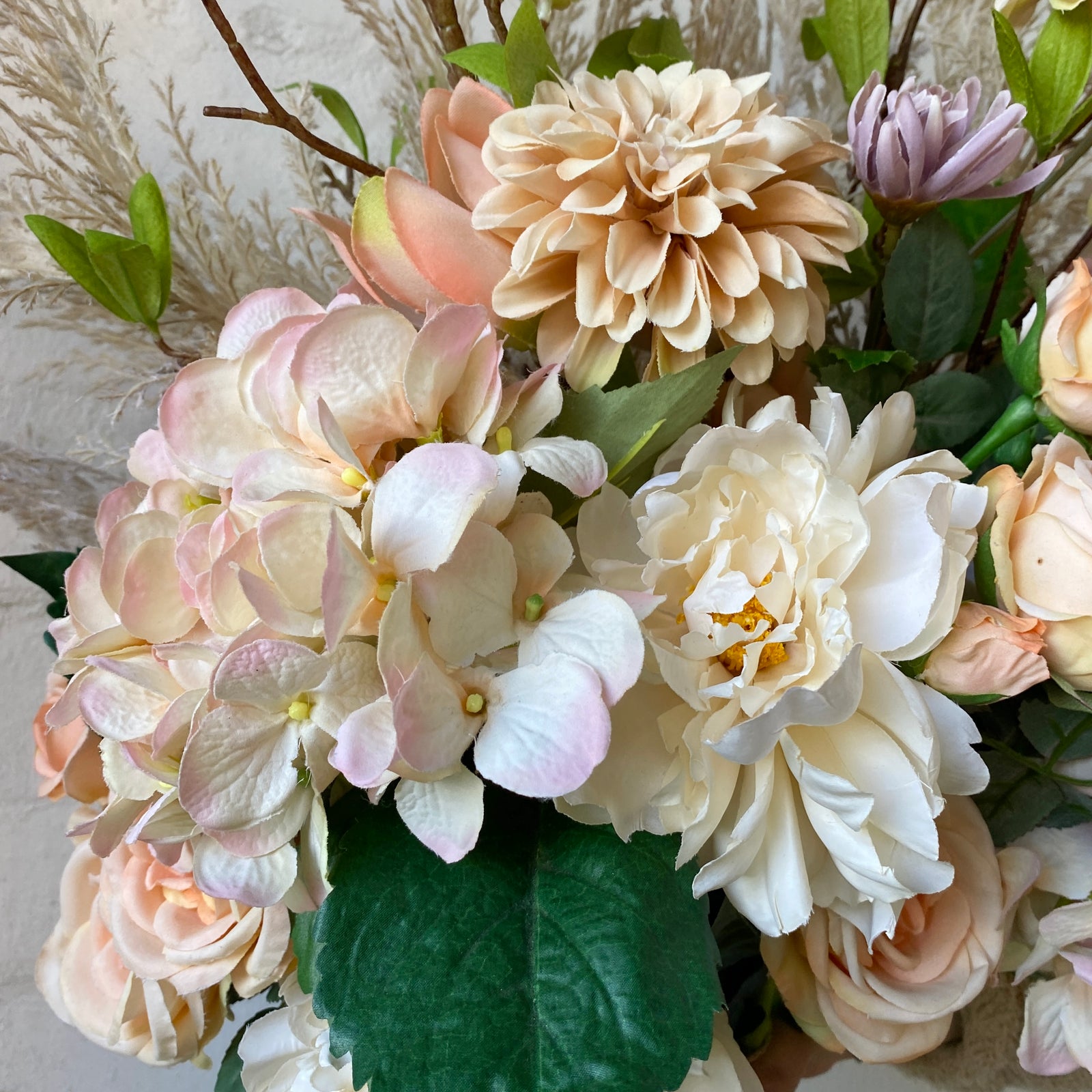 Artificial Floral Arrangement (Ex Rental) - Creams Bunch