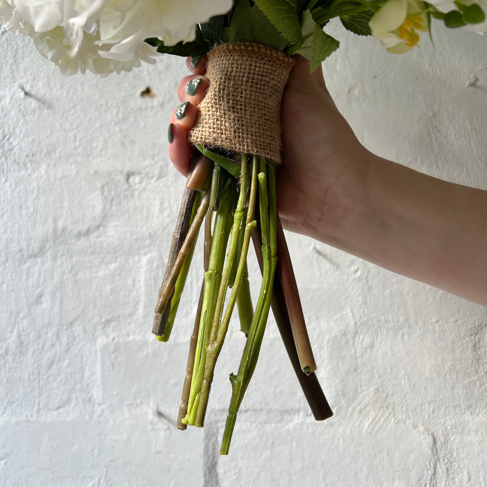 Artificial Floral Arrangement - Whites Bunch