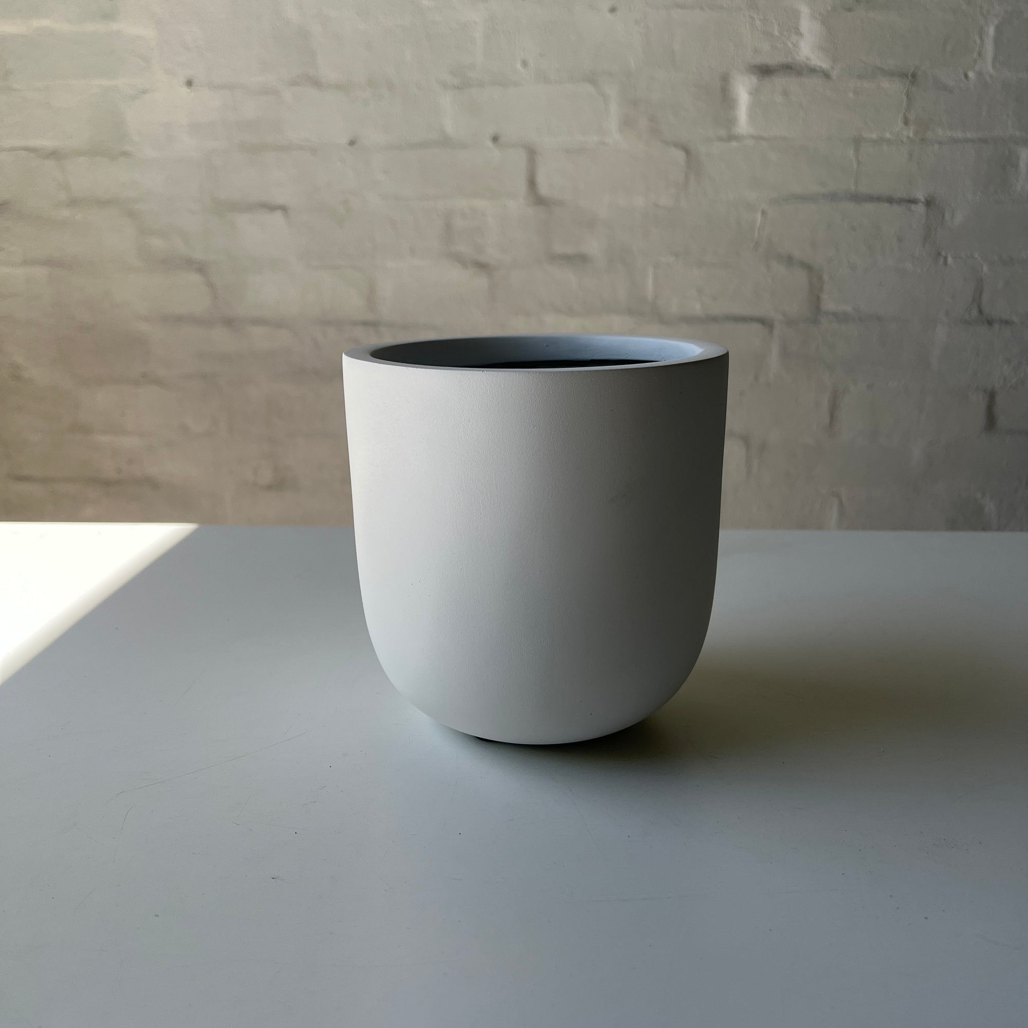 Lightweight Theo Pot | White
