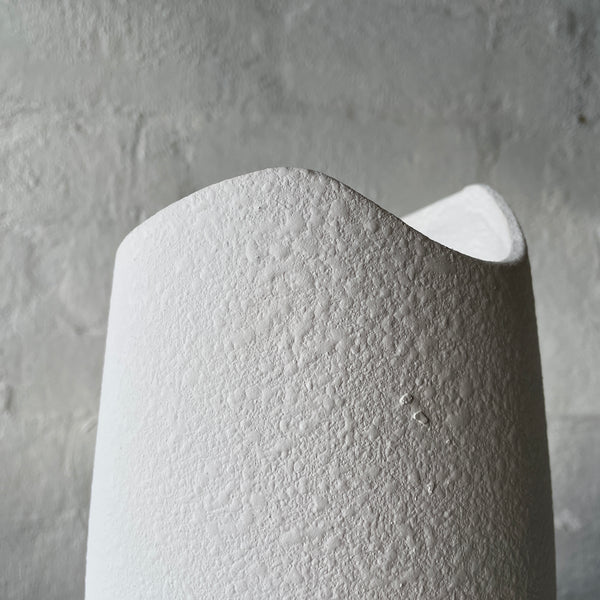 Laura Vase | White