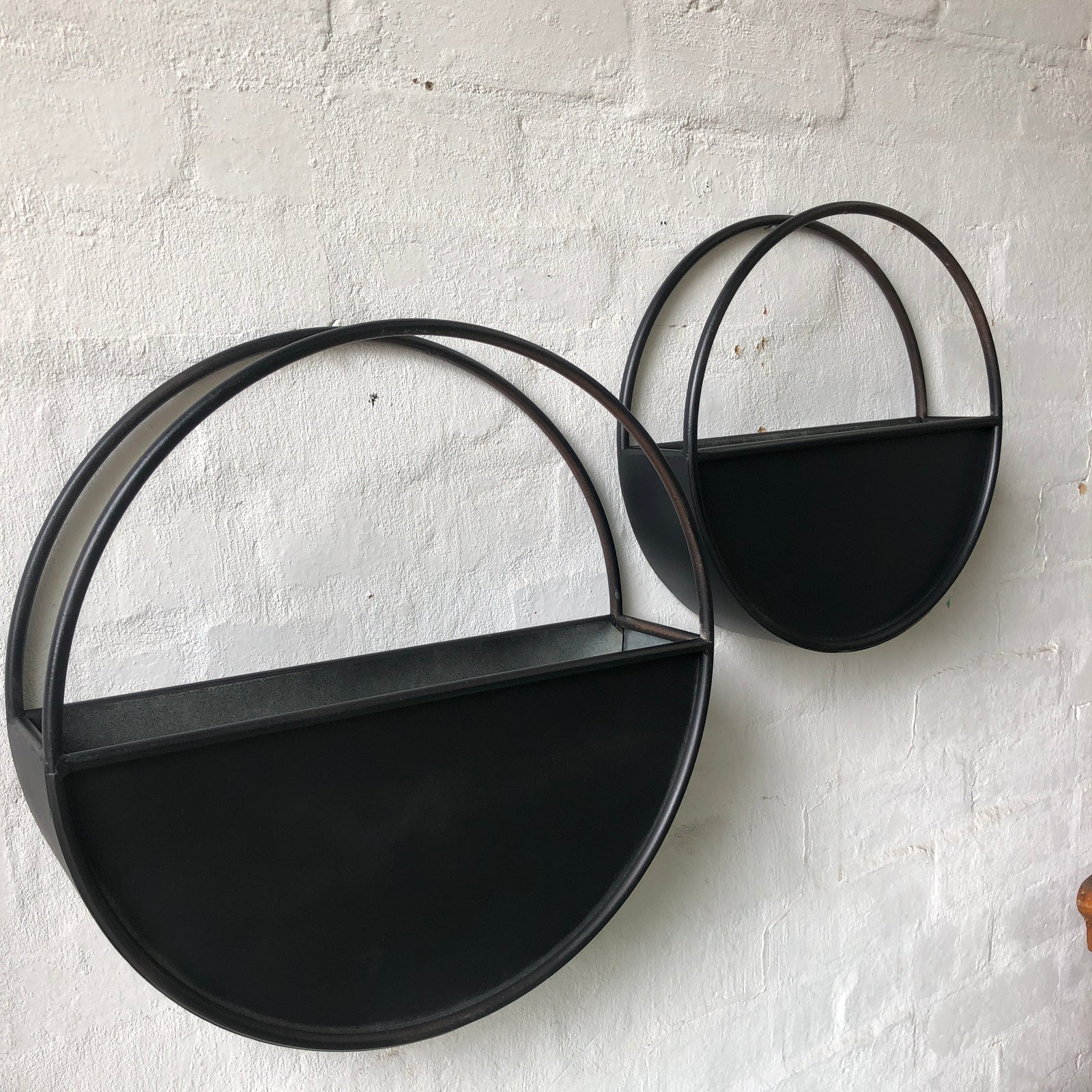 Half Moon Wall Planter | Black Metal