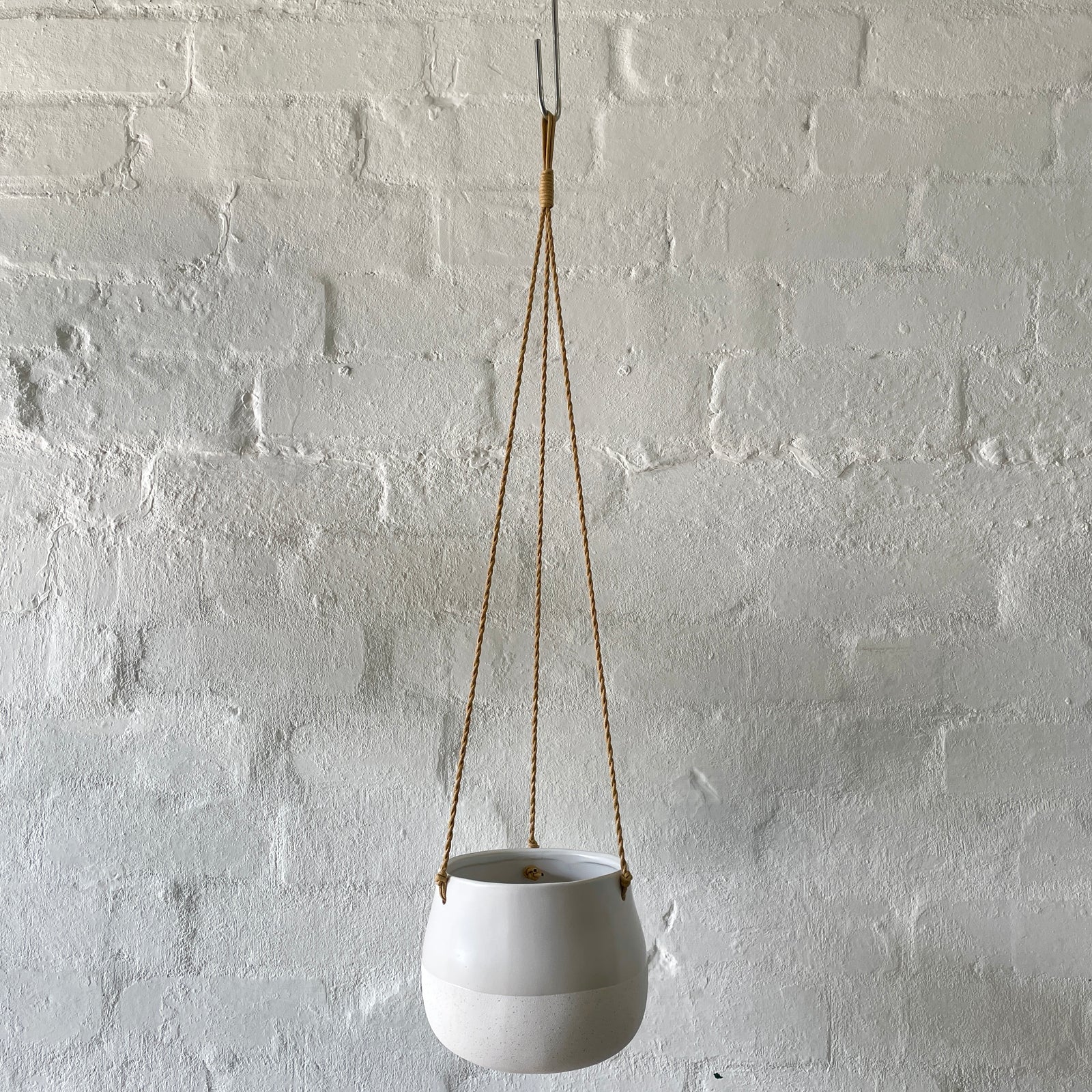 Leni Hanging Ceramic | White