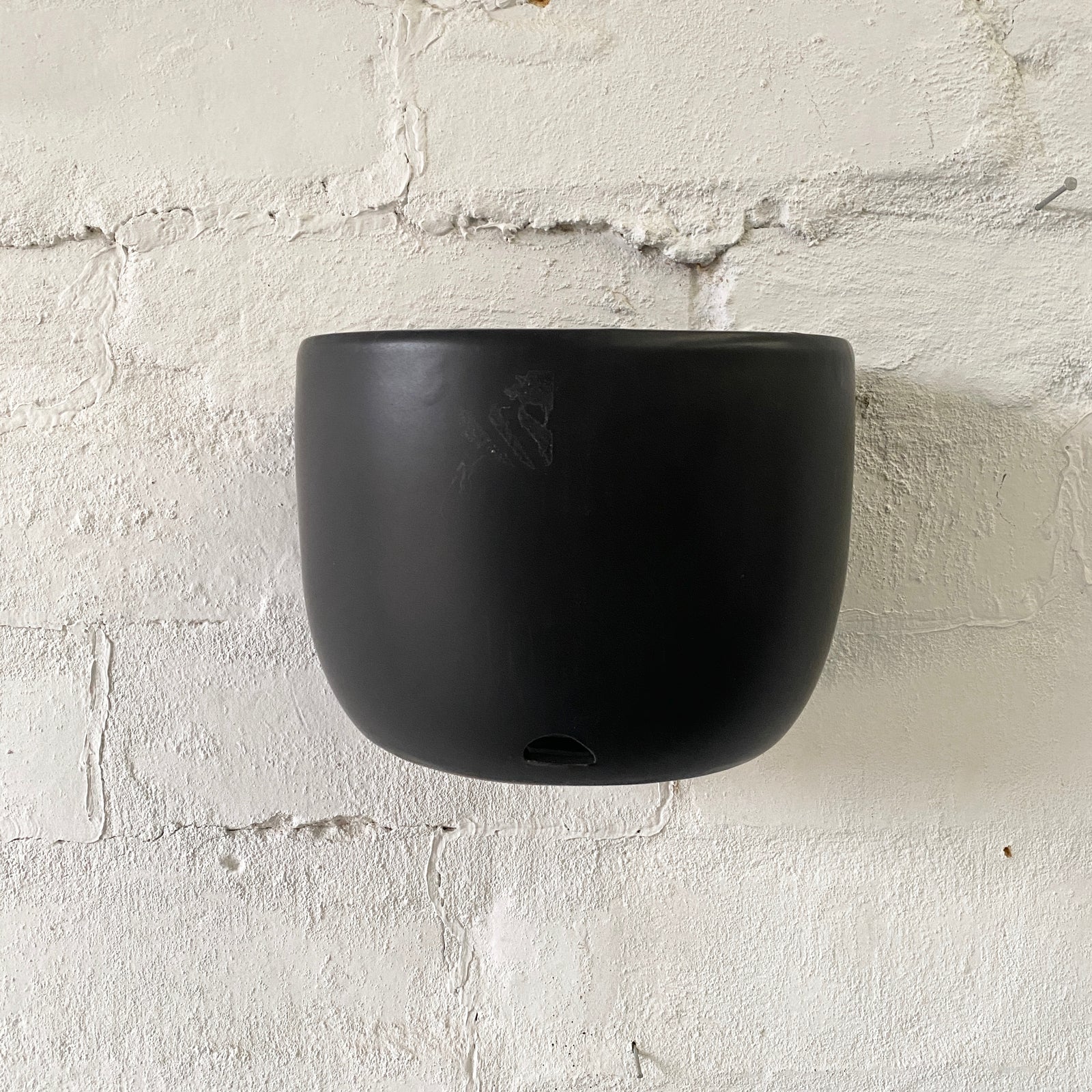 Scoop Ceramic Wall Planter | Black