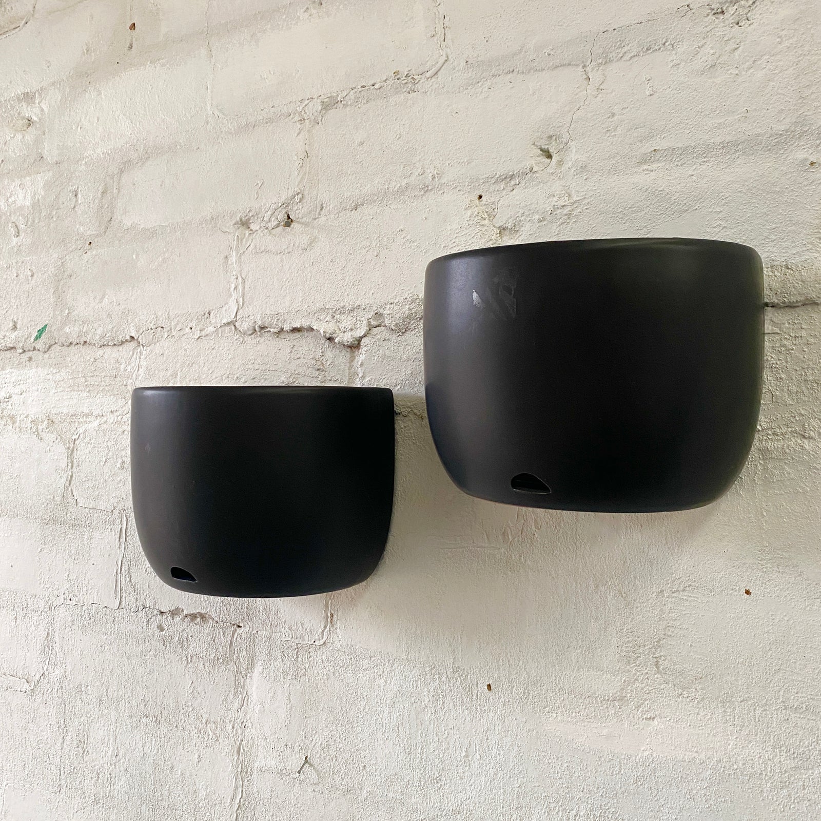 Scoop Ceramic Wall Planter | Black