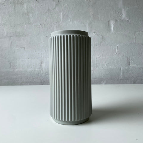 Evelyn Vase | Grey